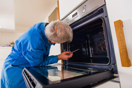 Pacifica Oven Repair